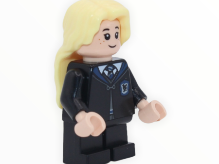 Luna Lovegood (Ravenclaw clasped robe, short legs) Online